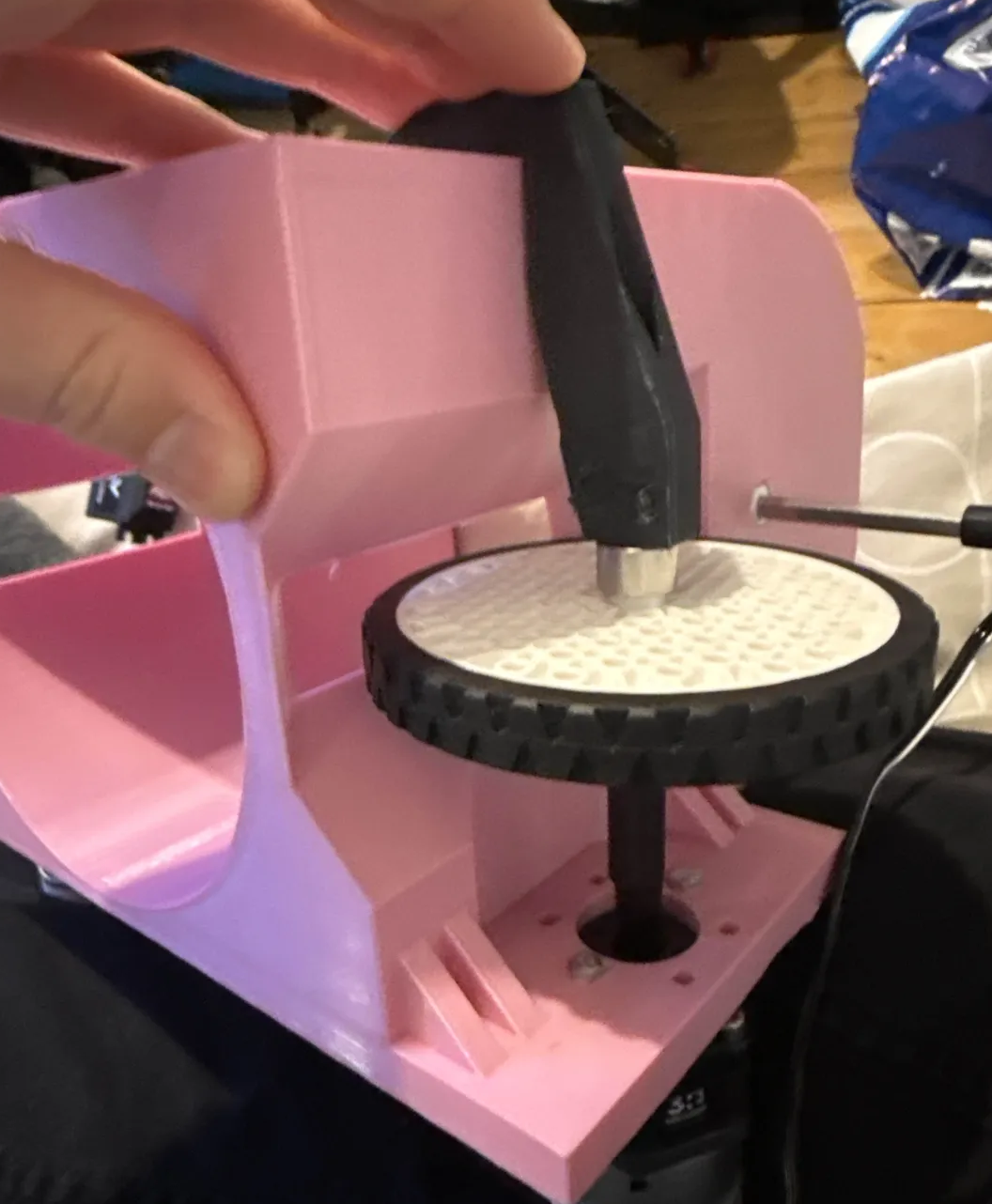 Flywheel axle stabiliser test